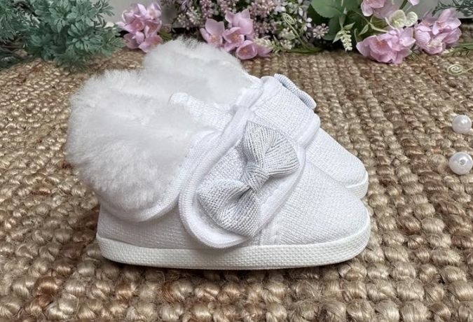 M024 LB srebrna kokaerda-crop.jpg